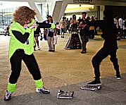 Android 16 vs. ninja